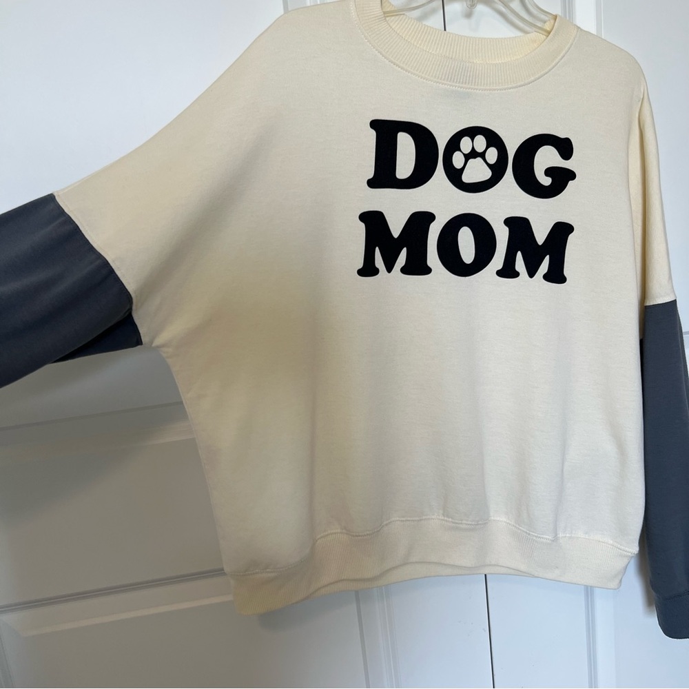 NWOT Fleece-Lined Dog Mom Sweatshirt Color Block Dog Lovers Slouchy Relaxed Fit - Picture 6 of 17